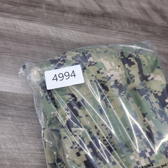 military blouse Jacket Mens Medium Green Navy Working Uniform Type III Camo - Picture 9 of 9